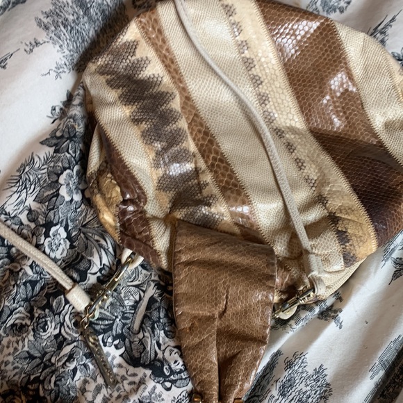 Vintage Caprice Shoulder Bag - Picture 8 of 12